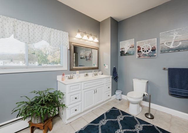 67 Stowell St, New Bedford, MA 02740
