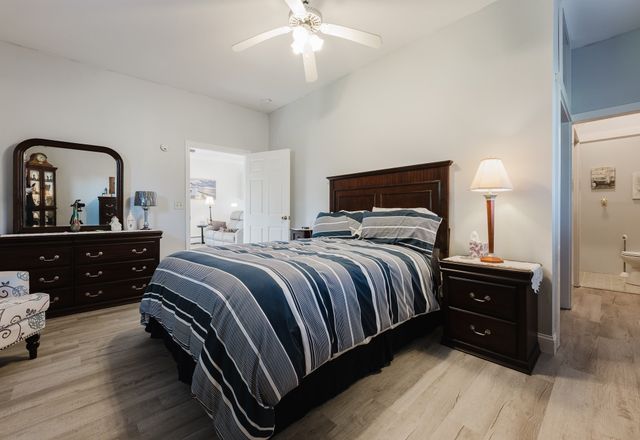 67 Stowell St, New Bedford, MA 02740