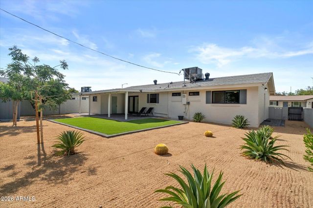 6723 E 1ST Avenue, Scottsdale, AZ 85251