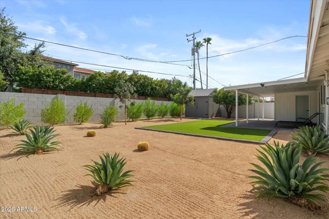 6723 E 1ST Avenue, Scottsdale, AZ 85251