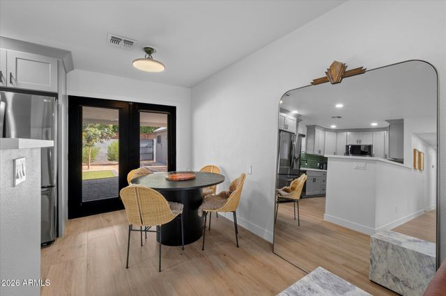 6723 E 1ST Avenue, Scottsdale, AZ 85251