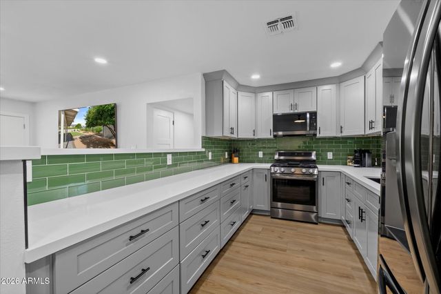 6723 E 1ST Avenue, Scottsdale, AZ 85251