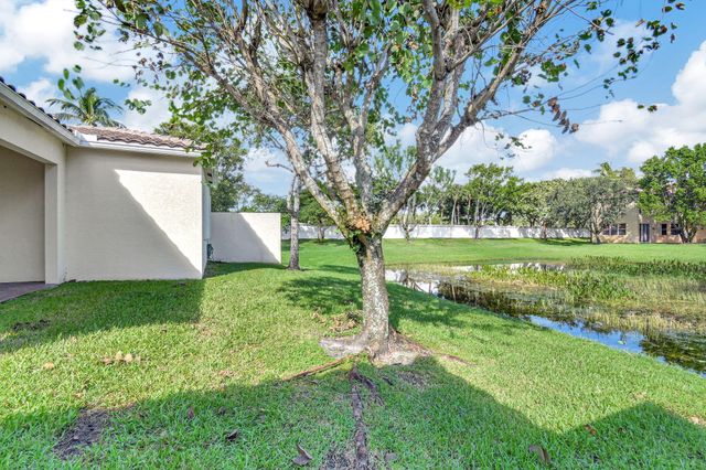 9961 Via Amati, Lake Worth, FL 33467