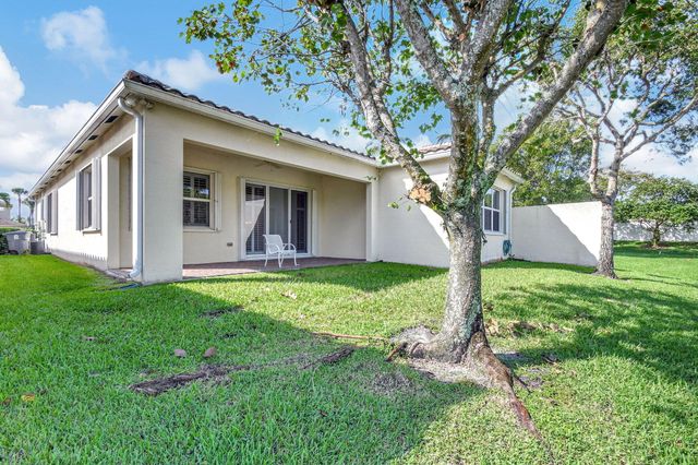 9961 Via Amati, Lake Worth, FL 33467