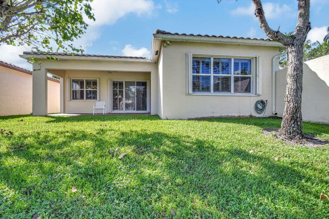 9961 Via Amati, Lake Worth, FL 33467