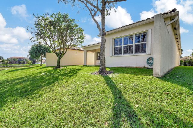 9961 Via Amati, Lake Worth, FL 33467