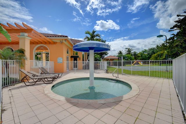 9961 Via Amati, Lake Worth, FL 33467