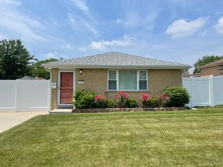 334 Park Street, Bensenville, IL 60106
