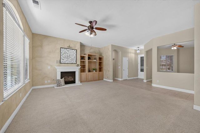 5688 E Christine Avenue, Fresno, CA 93727