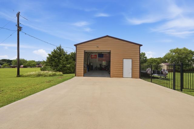 11 Lopez Drive, Sherman, TX 75090