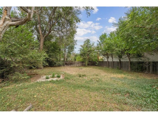 1220 Upham St, Lakewood, CO 80214