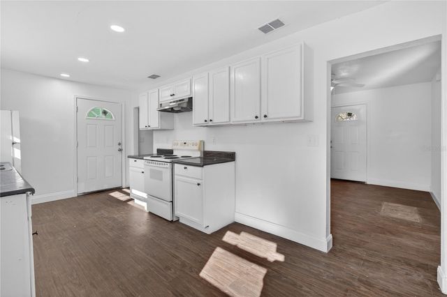 2220 NW 1ST AVENUE, Ocala, FL 34475