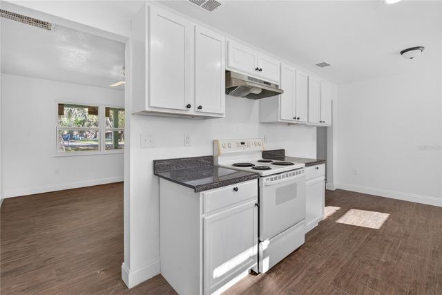 2220 NW 1ST AVENUE, Ocala, FL 34475