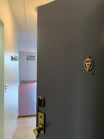 301 Lowell St 34, Somerville, MA 02145