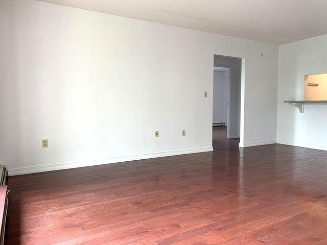 301 Lowell St 34, Somerville, MA 02145