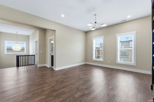 1220 Fairfield Avenue, Fort Wayne, IN 46802