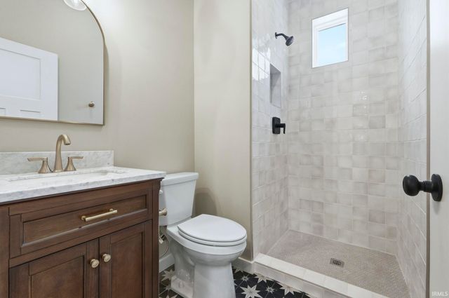 1220 Fairfield Avenue, Fort Wayne, IN 46802