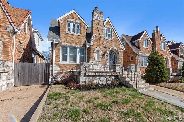 5235 Oleatha Avenue, St Louis, MO 63139