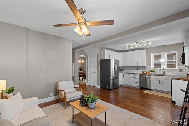 5235 Oleatha Avenue, St Louis, MO 63139