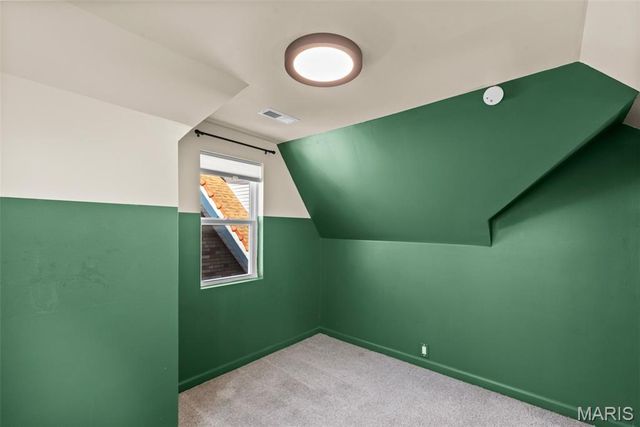 5235 Oleatha Avenue, St Louis, MO 63139