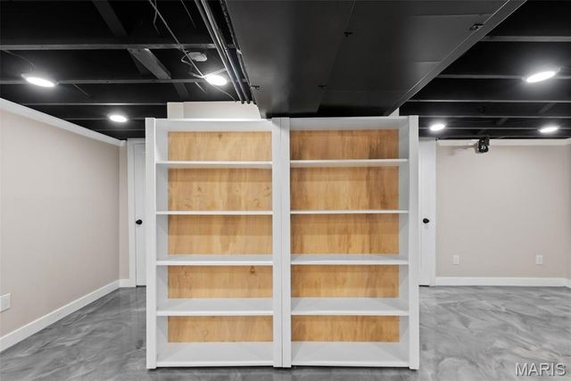 5235 Oleatha Avenue, St Louis, MO 63139