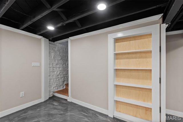 5235 Oleatha Avenue, St Louis, MO 63139