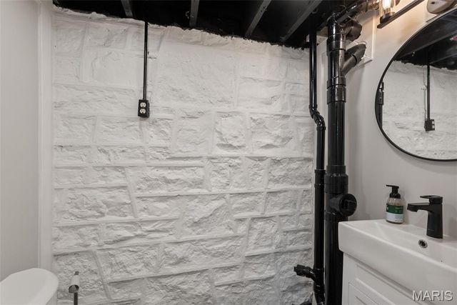 5235 Oleatha Avenue, St Louis, MO 63139