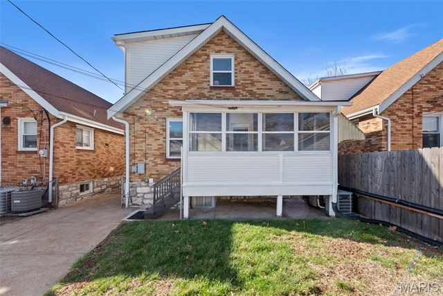 5235 Oleatha Avenue, St Louis, MO 63139