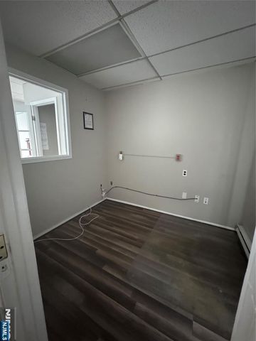 304 38th B, Union City, NJ 07087