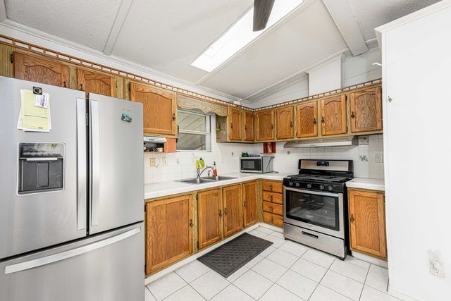 525 East Main Street TRLR 56, Branford, CT 06405