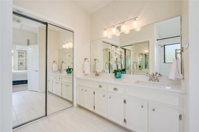 4906 Smokey VLY A, Austin, TX 78731