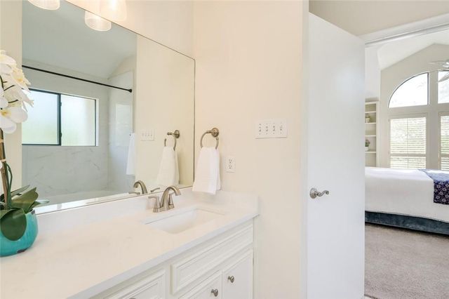 4906 Smokey VLY A, Austin, TX 78731