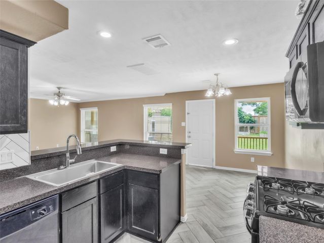 1418 Banbury Court, Houston, TX 77073