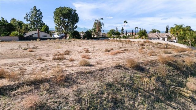 6204 Claridge Drive, Riverside, CA 92506