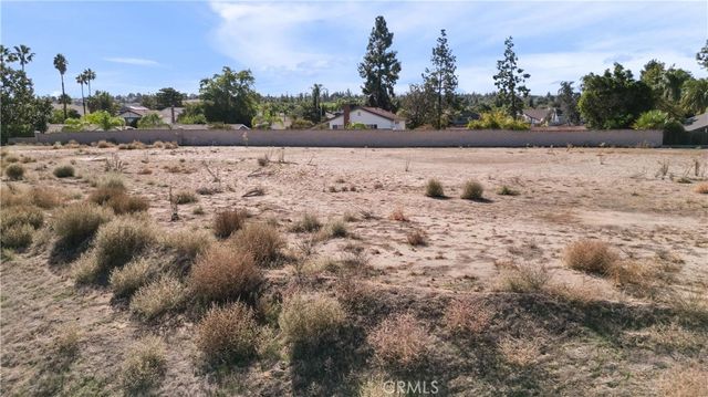 6204 Claridge Drive, Riverside, CA 92506