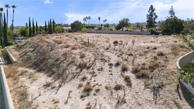 6204 Claridge Drive, Riverside, CA 92506
