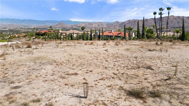 6204 Claridge Drive, Riverside, CA 92506