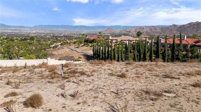 6204 Claridge Drive, Riverside, CA 92506