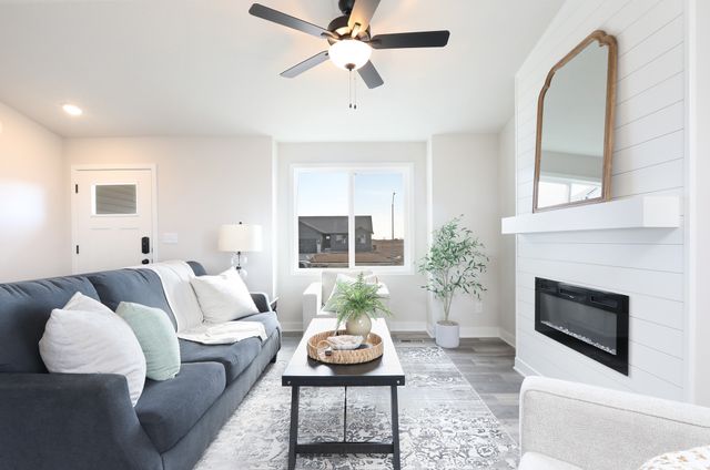 1455 Locust Street, Waukee, IA 50263