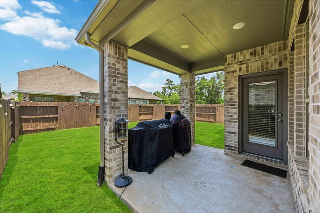 16427 Apache Woods Way, Humble, TX 77346