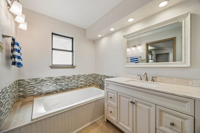 18409 Shore Drive, Kemp, TX 75143