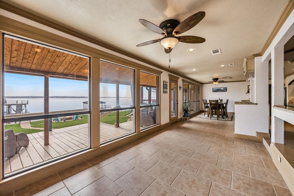 18409 Shore Drive, Kemp, TX 75143