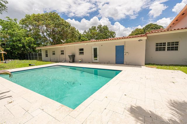 5613 Pierce St 1, Hollywood, FL 33021