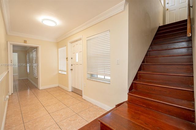 5613 Pierce St 1, Hollywood, FL 33021