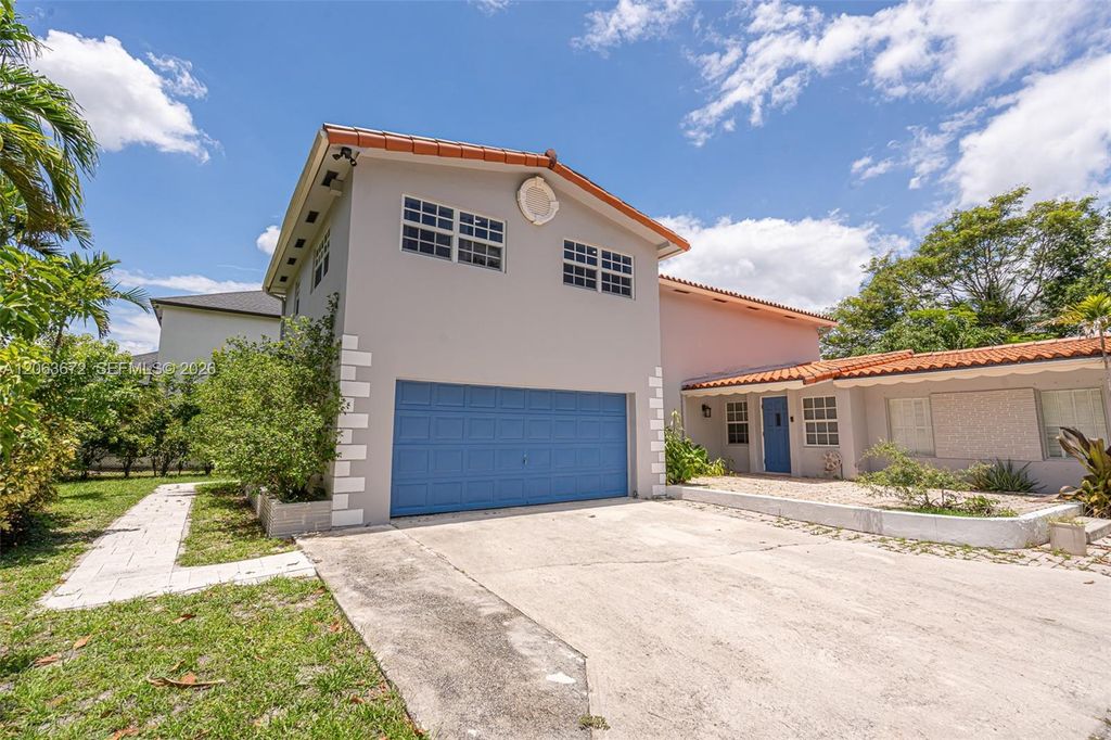 5613 Pierce St 1, Hollywood, FL 33021