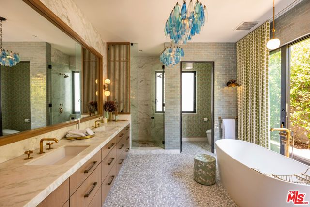 1885 Carla, Beverly Hills, CA 90210