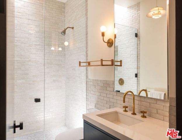 1885 Carla, Beverly Hills, CA 90210