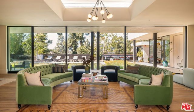 1885 Carla, Beverly Hills, CA 90210