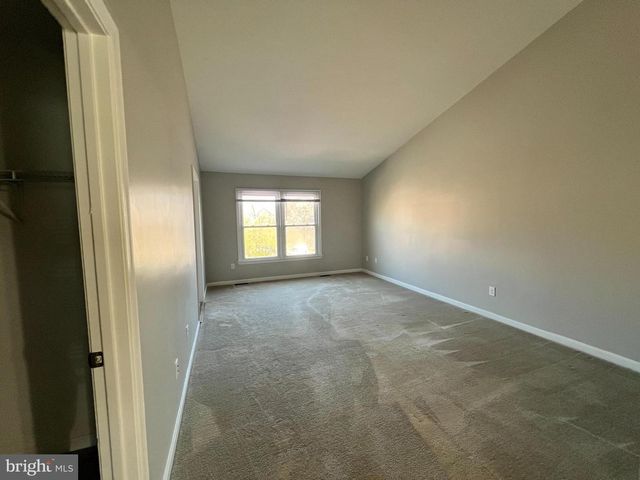 14320 WINDING WOODS CT, Centreville, VA 20120