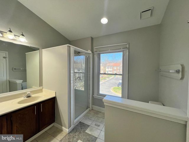 14320 WINDING WOODS CT, Centreville, VA 20120